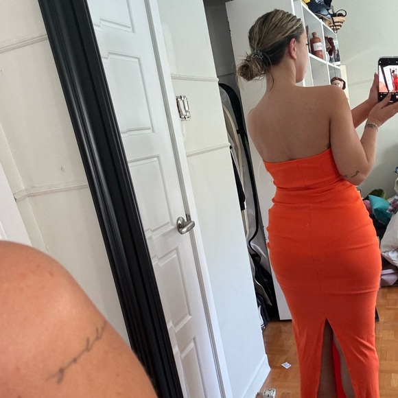 Orange dress - Picture 4 of 4